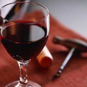 Vinul rosu se opune unui atac de cord