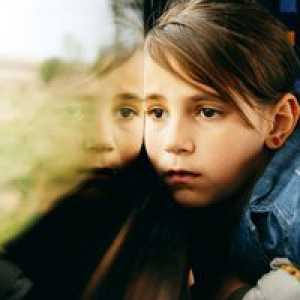 Fetele adolescente depresie experienta mai mult decat baietii